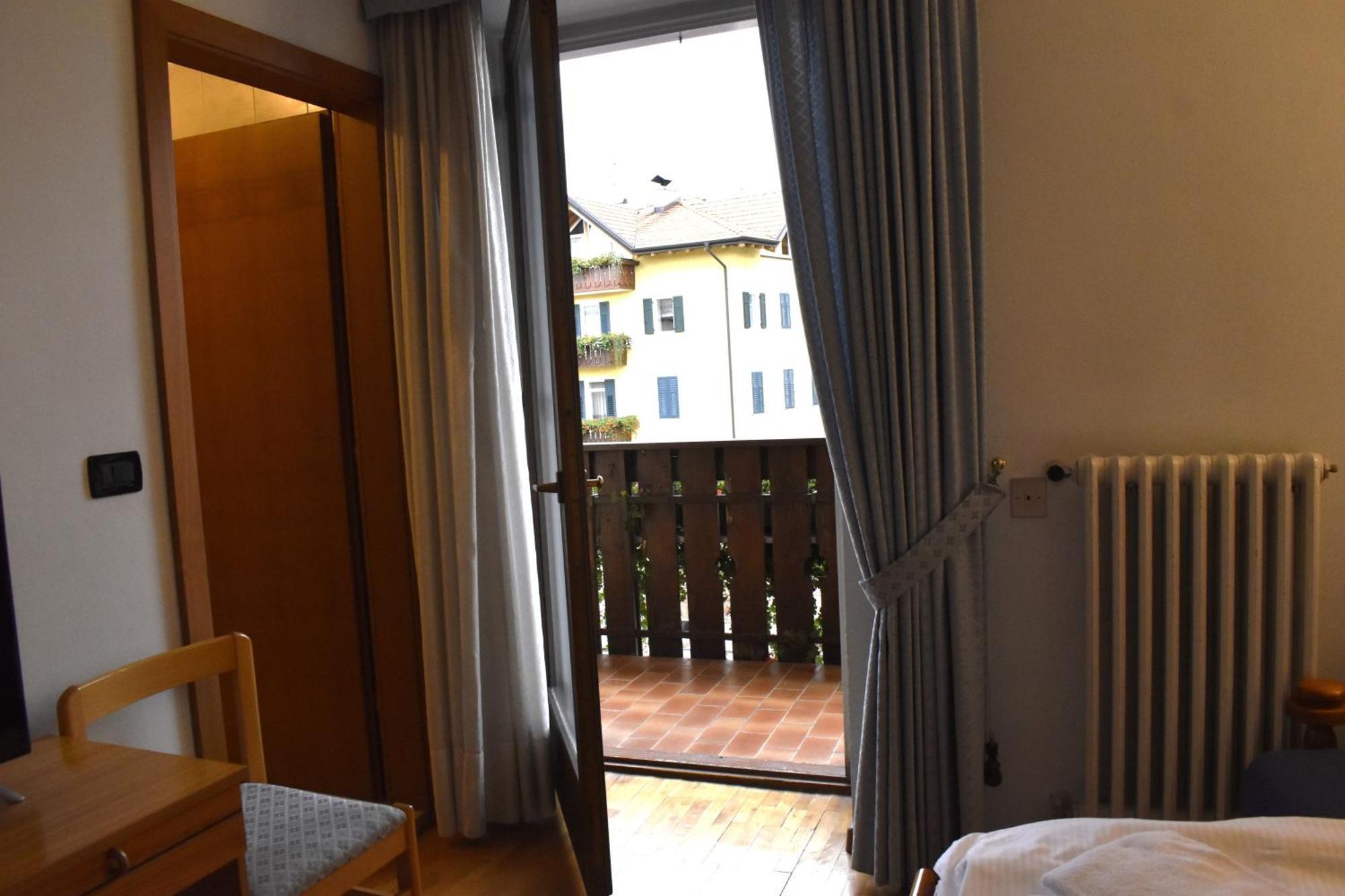 Villa Nuova Romeno Extérieur photo